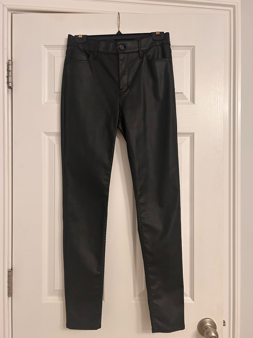 White House Black Market Coated Skinny Jeans Black High Rise Size 4